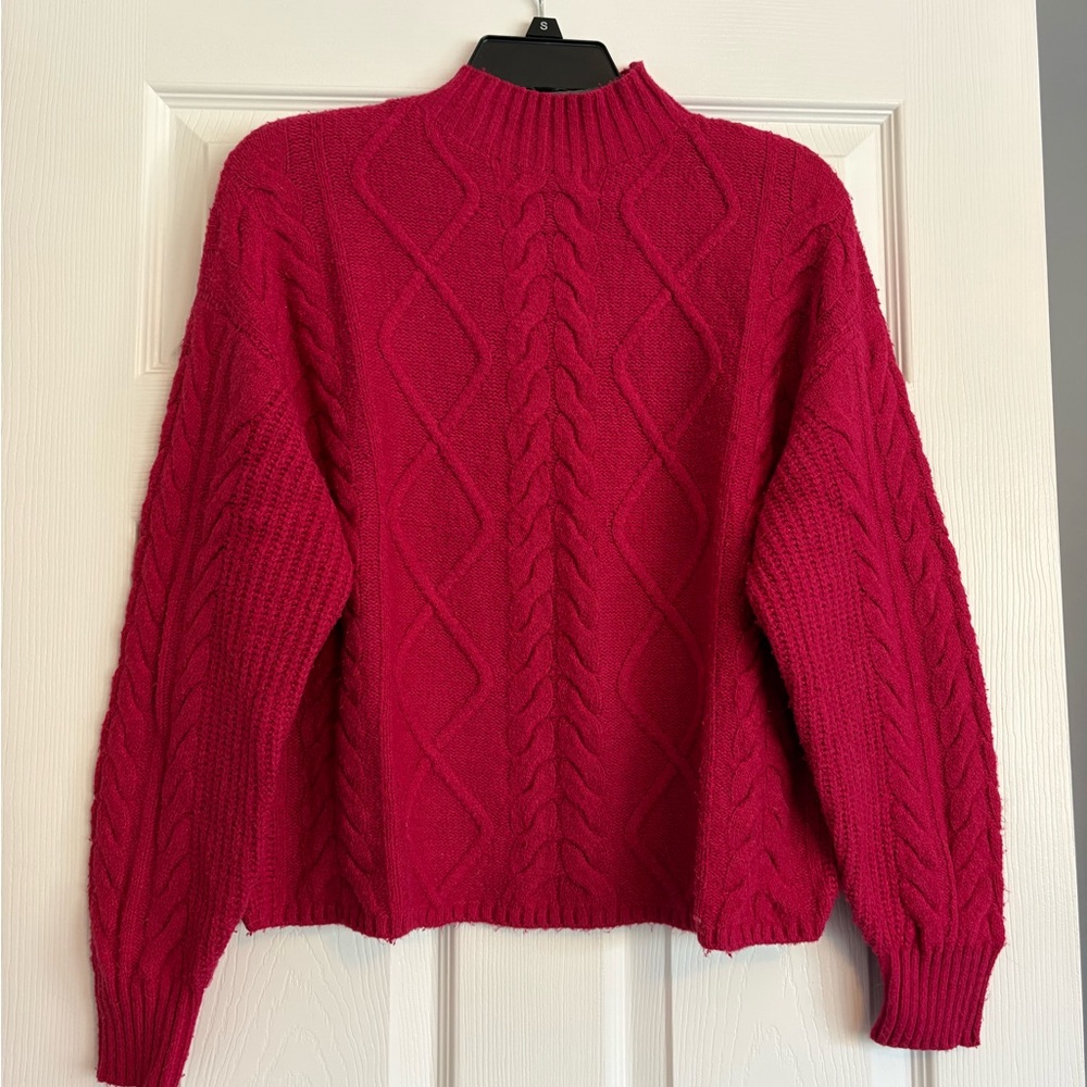 Old Navy Sweater S